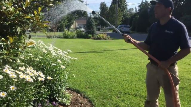 Barlow's TV [Episode 99] How To Water Your Flowers! смотреть онлайн