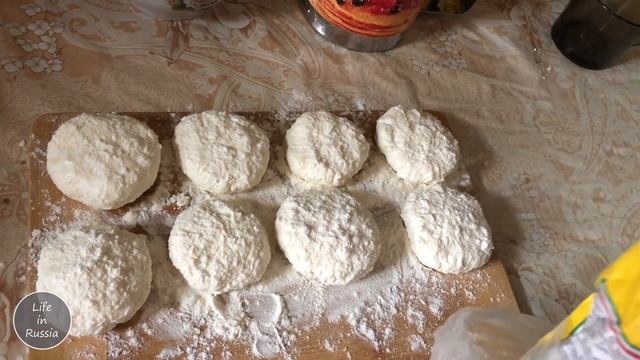 Cooking Russian Breakfast - Rus Kahvaltısı - English Subs