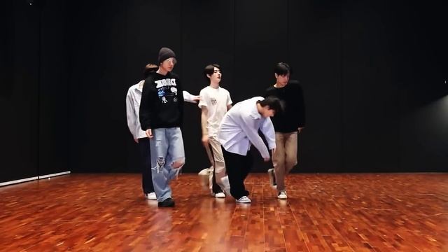 ENHYPEN - 'Sacrifice (Eat Me Up)' Dance Practice Mirrored смотреть онлайн