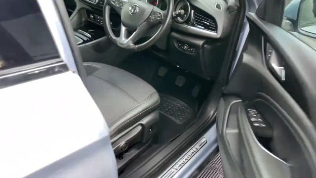 VAUXHALL INSIGNIA GRAND SPORT 2.0 TECH LINE NAV 5d 168 BHP смотреть онлайн