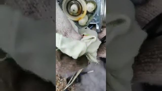 дворники останавливаются в разных местах Приора смотреть онлайн