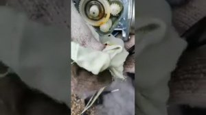 дворники останавливаются в разных местах Приора