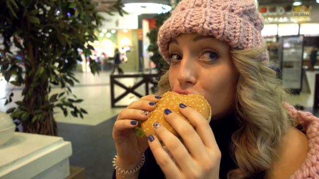Es por esto por lo que los restaurantes de lujo sirven porciones tan pequeñas смотреть онлайн