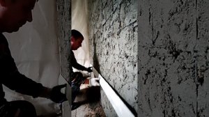 как штукатурить глиняную стену