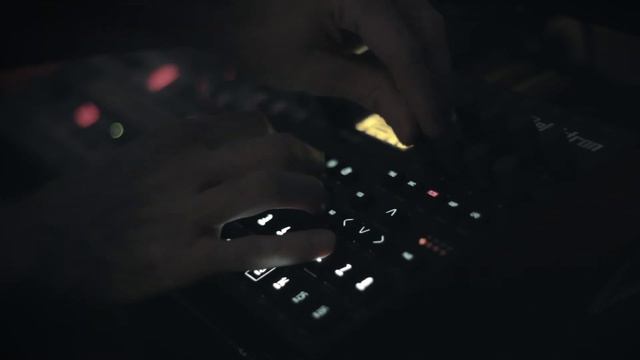 Treenote - Cold Space [Elektron Digitakt Remix] смотреть онлайн