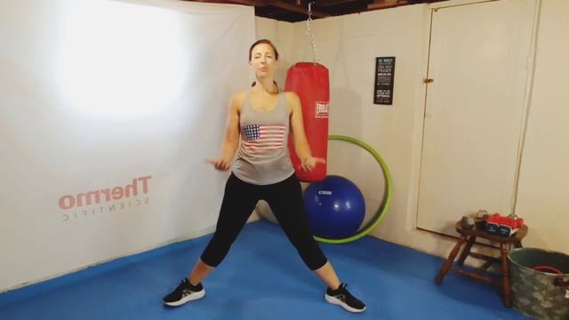 A lil' barre, booty and abs смотреть онлайн