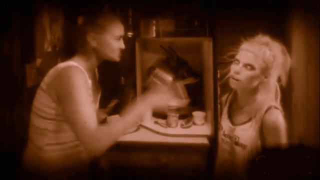 Princesse Angine - Тесно