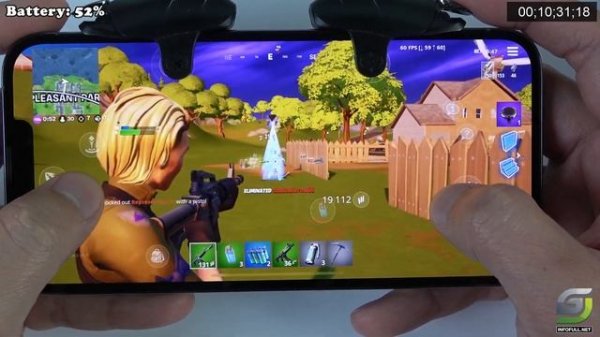 iPhone 13 Pro Max Fortnite Gameplay