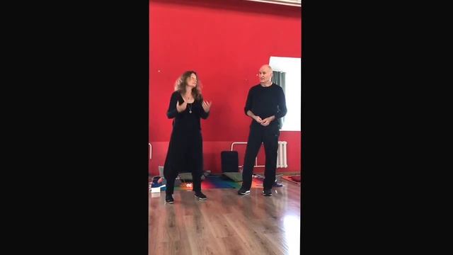 Динамическая медитация от Свабаво и Амарги вариант 2 смотреть онлайн