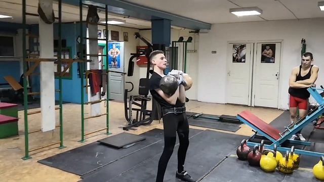 Федор "Злая Машина" триатлон с гирями. смотреть онлайн