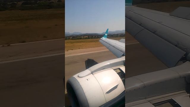 Landing at Olbia Costa Smeralda Airport - Olbia city - Sardegna - Italy July 05th 2015 смотреть онлайн