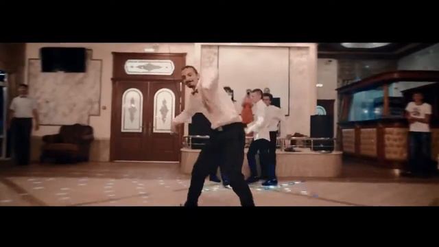 Танцующие официанты на свадьбу в Ростове на Дону смотреть онлайн