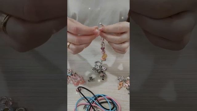 Браслеты. Розовый набор смотреть онлайн