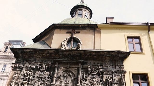 DogVlog. Путешествие с собакой в автобусе / поезде. Достопримечательности Львова, встреча с друзьям смотреть онлайн