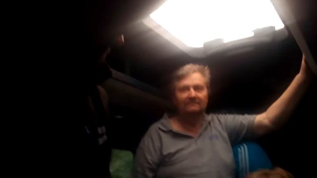 Дід Микола добирається в с.Зіньків №3 смотреть онлайн