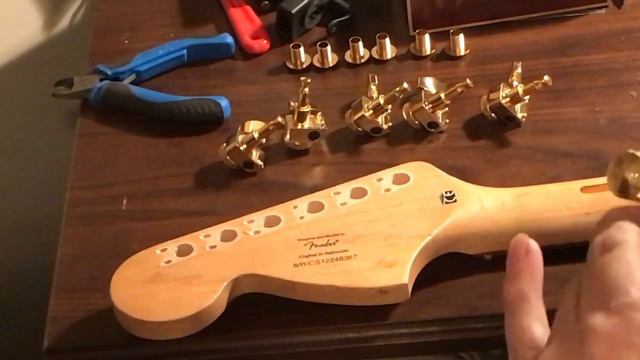 Musiclily Locking Tuners смотреть онлайн