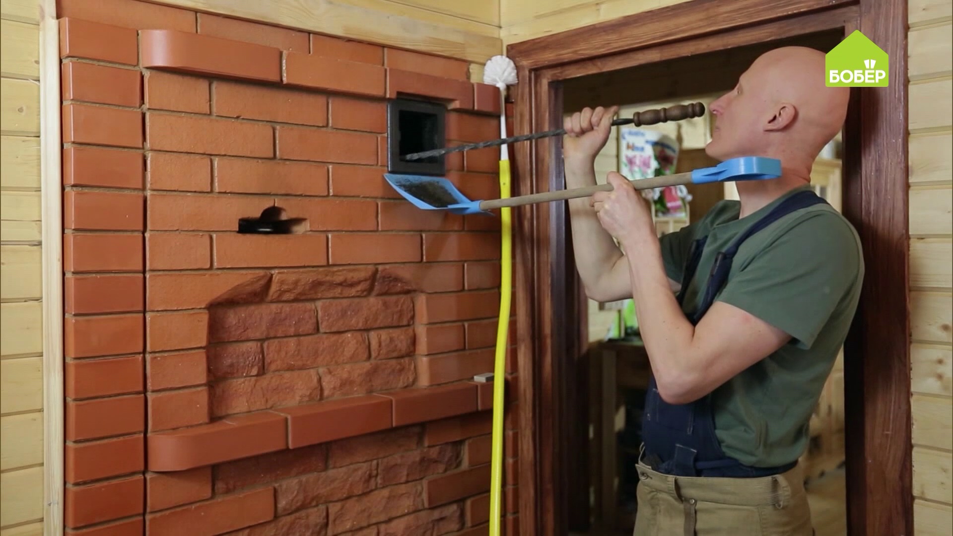 Советы ПЕЧНИКА. Как почистить дымоход печи от сажи. Как убрать сажу из дымохода. Чистим печь смотреть онлайн