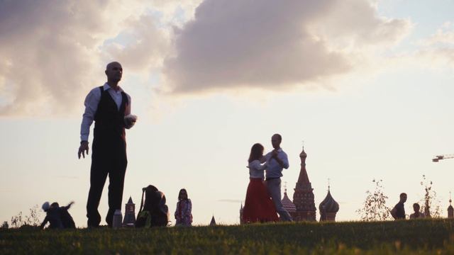 Russian Ball. No Comment смотреть онлайн