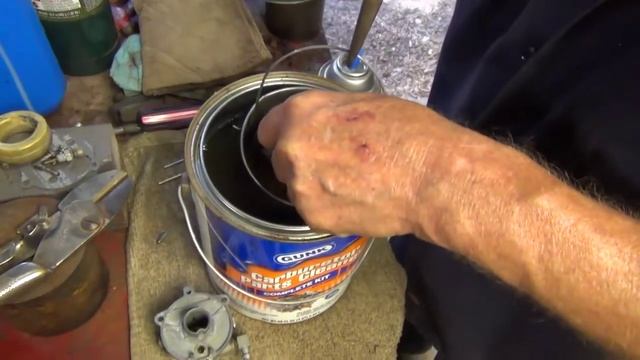 8 HP Briggs Carburetor disassembly and Cleaning смотреть онлайн