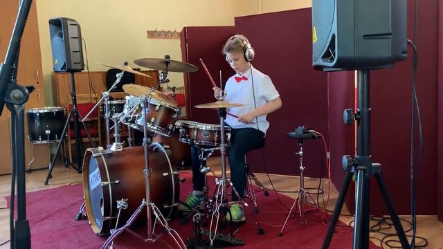 Хит Twenty one pilots - heathens от ребенка смотреть онлайн