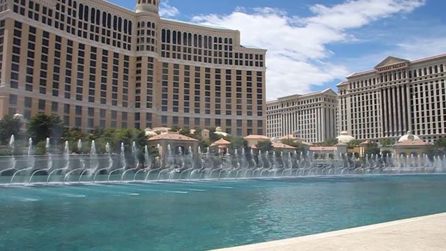 Лас Вегас, Фонтаны Белладжио (Las Vegas, Bellagio fountains) #2 смотреть онлайн