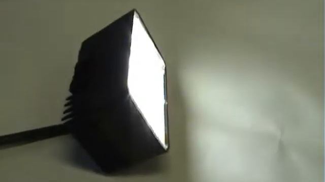 LED Lampa kvadratna 12/24V смотреть онлайн
