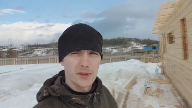 Нужна помощь? Помощники на стройке. Установка лаг, опорных брусьев и прогона. смотреть онлайн