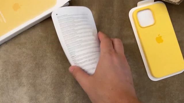 Обзор и распаковка чехла Apple Silicone Case with Magsafe - Sunglow / Yellow для iPhone 14 Pro Max смотреть онлайн