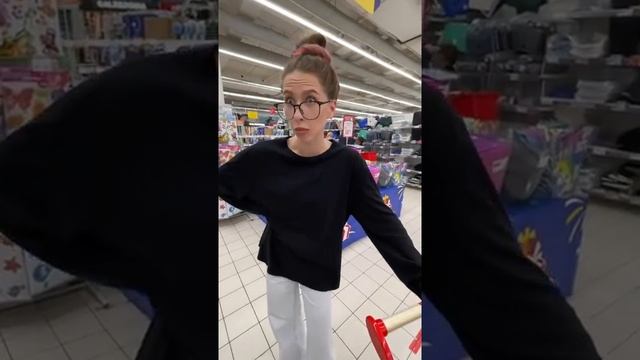 Маааам Даша Боровик ? смотреть онлайн