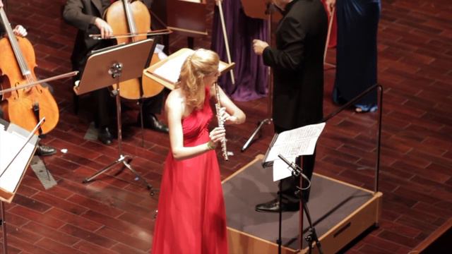 C. P. E. Bach: Andrea Loetscher, flute (Part 1 - Allegro) смотреть онлайн