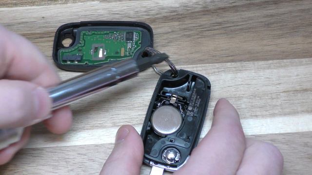 Mercedes Smart Car Key Fob Battery Replacement - EASY DIY смотреть онлайн