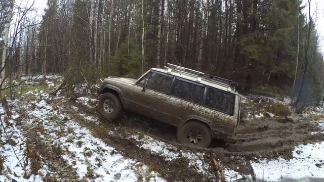 Долгожданный выезд-ГАЗ 69 с доработками в бой(ЗМЗ 406,ЭУР,шасси УАЗ,вояки-это кайф) смотреть онлайн