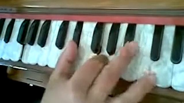 Аккорды гармошка киртан, Харе Кришна. Hare Krishna. Chords Maha mantra kirtan harmonium tutorial смотреть онлайн
