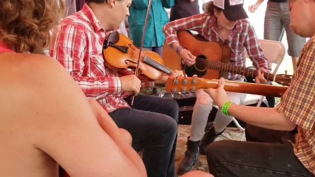 String group 15 , Hoppin' John's Tent - 48th Mt. Airy, NC Fiddler's Convention (2019) смотреть онлайн