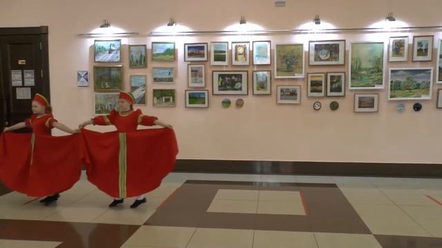 Народная культура для школьников - Урок №5 "Фольклорный танец" смотреть онлайн