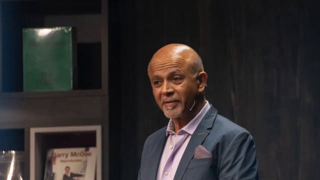 Abraham Verghese, author, Covenant of Water, Talks About The Theme and Title Of His New Novel смотреть онлайн