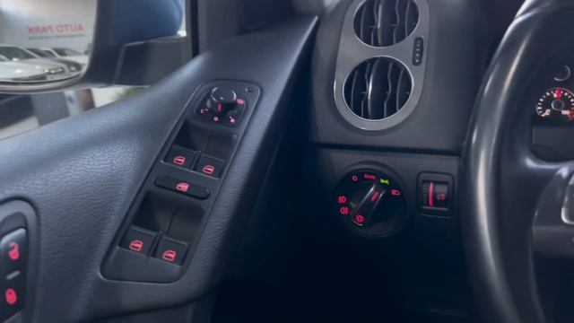 Фольксваген Тигуан 2014 г. 2.0 АТ