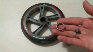 Замена ПОДШИПНИКА КОЛЕСА самоката / Как поменять ПОДШИПНИК у колеса САМОКАТА / РЕМОНТ самоката