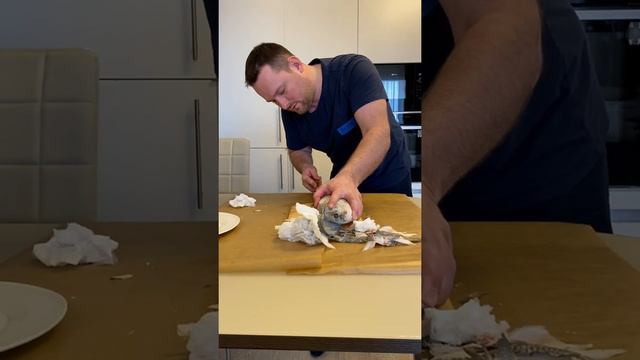 Делаем строганину из Якутского Чира смотреть онлайн