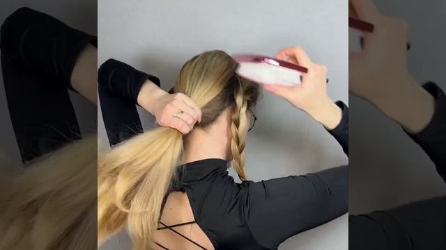 КРАСИВАЯ ПРИЧЕСКА ВМЕСТО ОБЫЧНОГО ХВОСТА. И ПРОСТО, И БЫСТРО! ?? Super easy ponytail for school смотреть онлайн