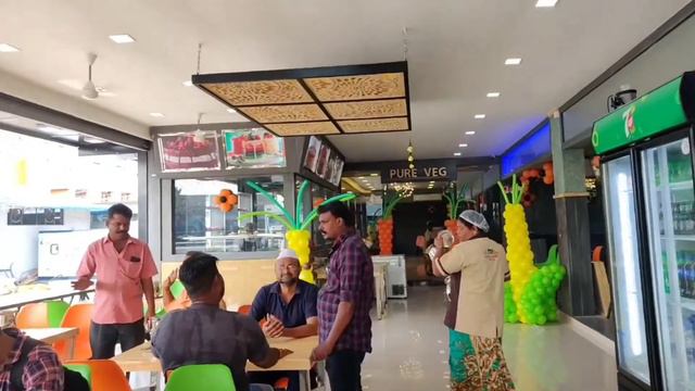 restaurant interior|AM food court salem| M-designe project. смотреть онлайн