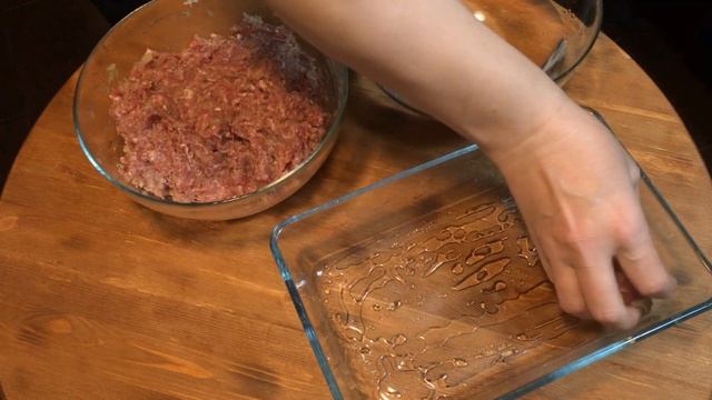 Тефтели в томатном соусе с гречневой кашей в духовке. смотреть онлайн