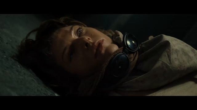 Escaping The Zombie Dog Pit | Resident Evil: Extinction | Creature Features смотреть онлайн