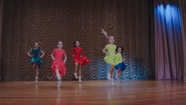 Бальные танцы Hands Up смотреть онлайн