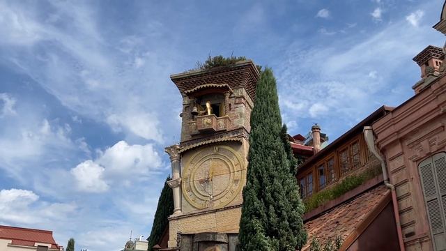 Вся жизнь за 3 минуты… Тбилисский государственный театр марионеток имени Резо Габриадзе смотреть онлайн