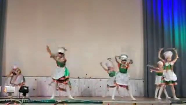 Весёлые поварята Образцовый ансамбль танца Грация младшая группа 12.12.2015 смотреть онлайн