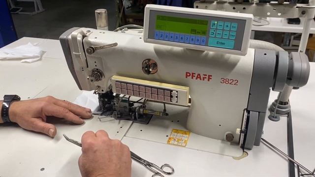 Foggiato - Pfaff 3822 double knife Sewing machine смотреть онлайн
