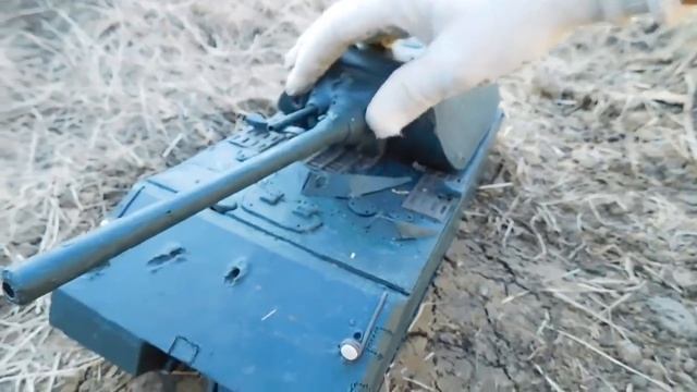 Танк MAUS из пластилина обзор обстрел гиганта смотреть онлайн