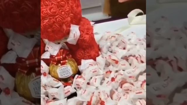 Мишки из роз - VIP-упаковка смотреть онлайн