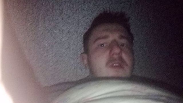 все уже спят а я все работаю вот